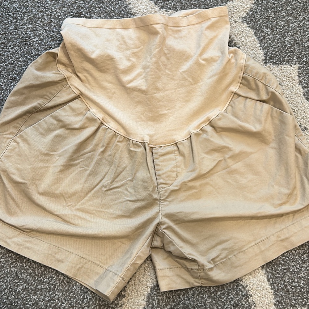 Old Navy Maternity Shorts Size 8